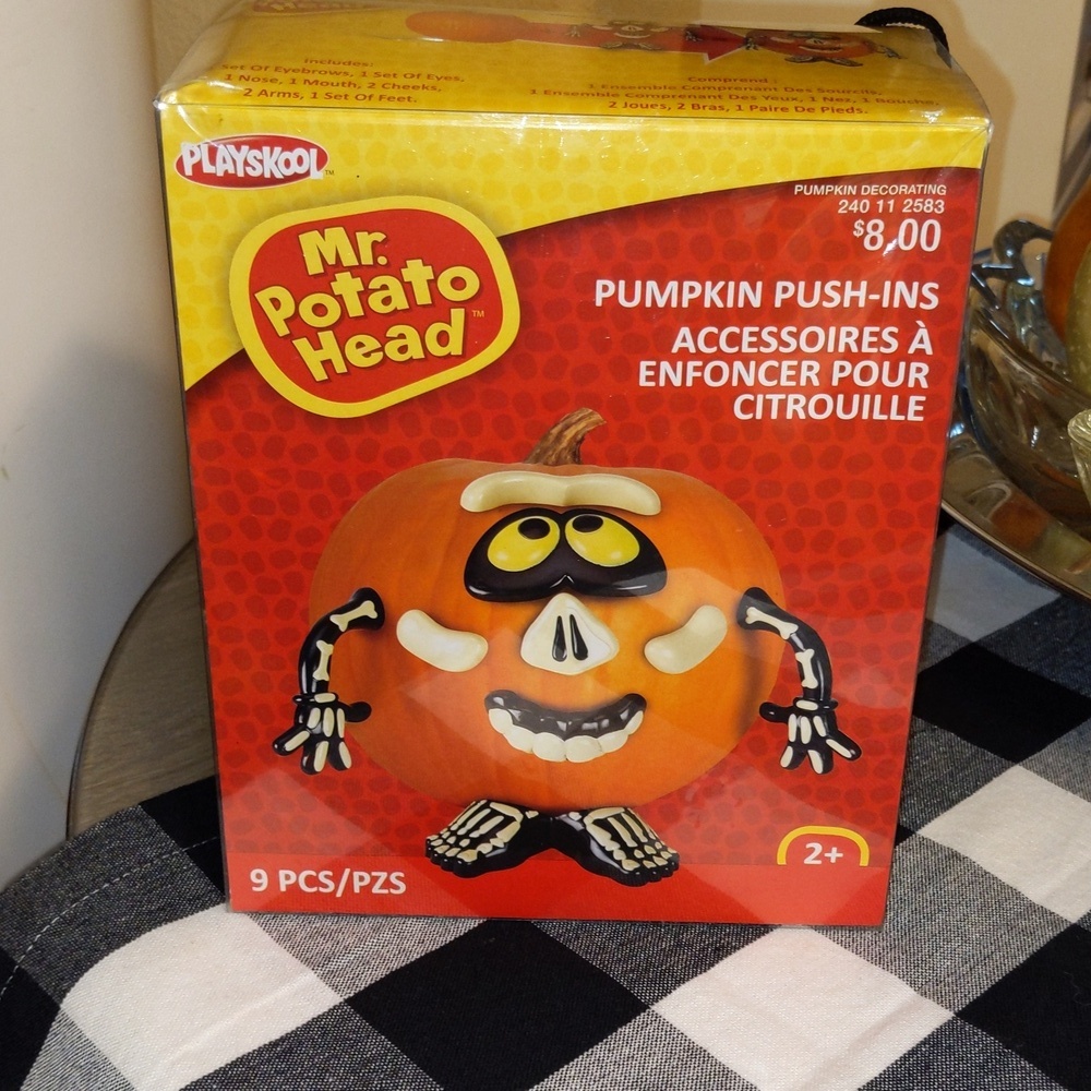 Mr Potato Head Pumpkin Push-Ins SKELETON 9 Pieces Halloween Jack-o'-lantern New